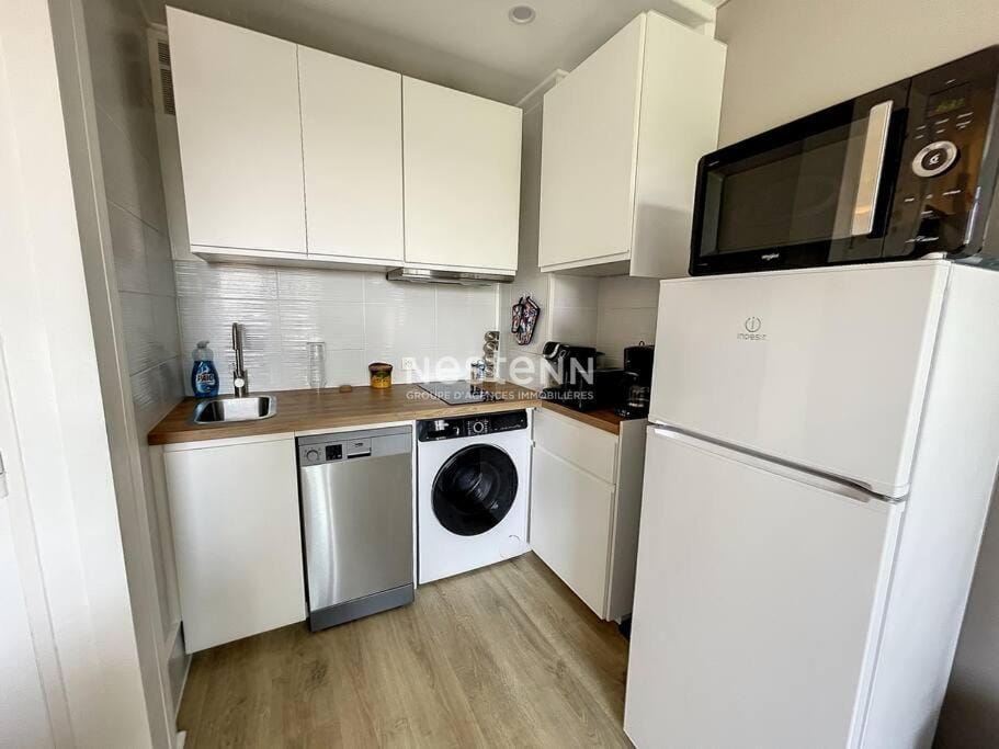 Coffee/tea facilities, Kitchen or kitchenette, dishwasher, oven, pet friendly, stove, toaster, washing machine