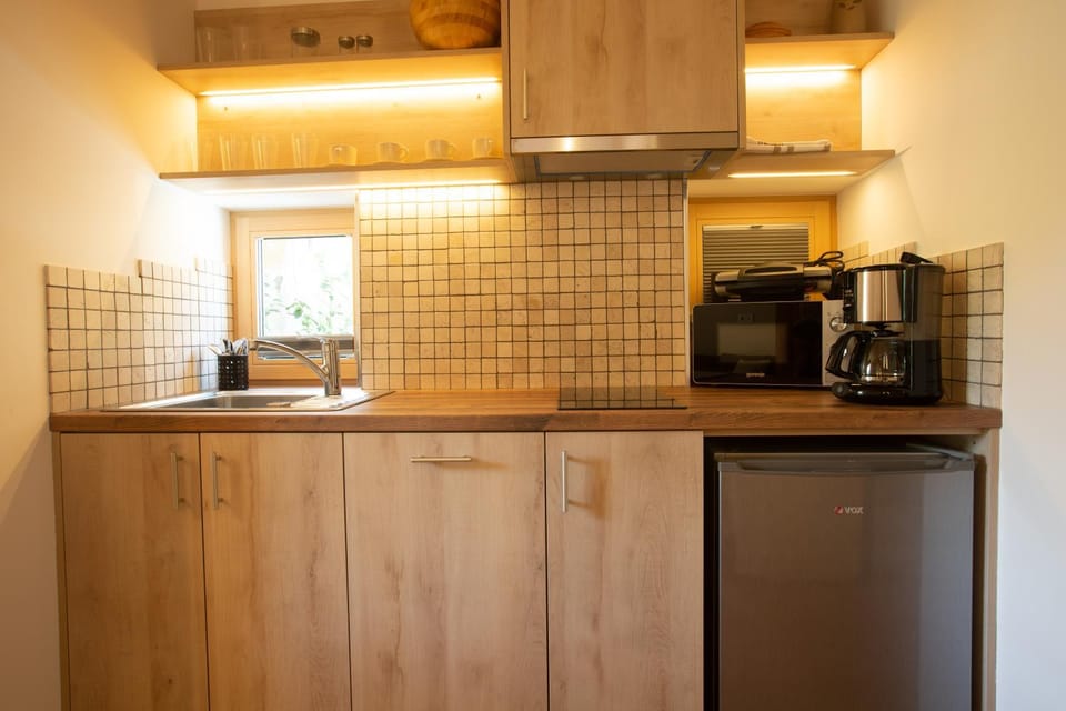Coffee/tea facilities, Kitchen or kitchenette, minibar