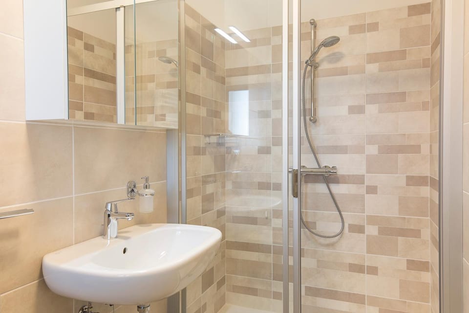 Mono Via Bellinzona Apartment in Como