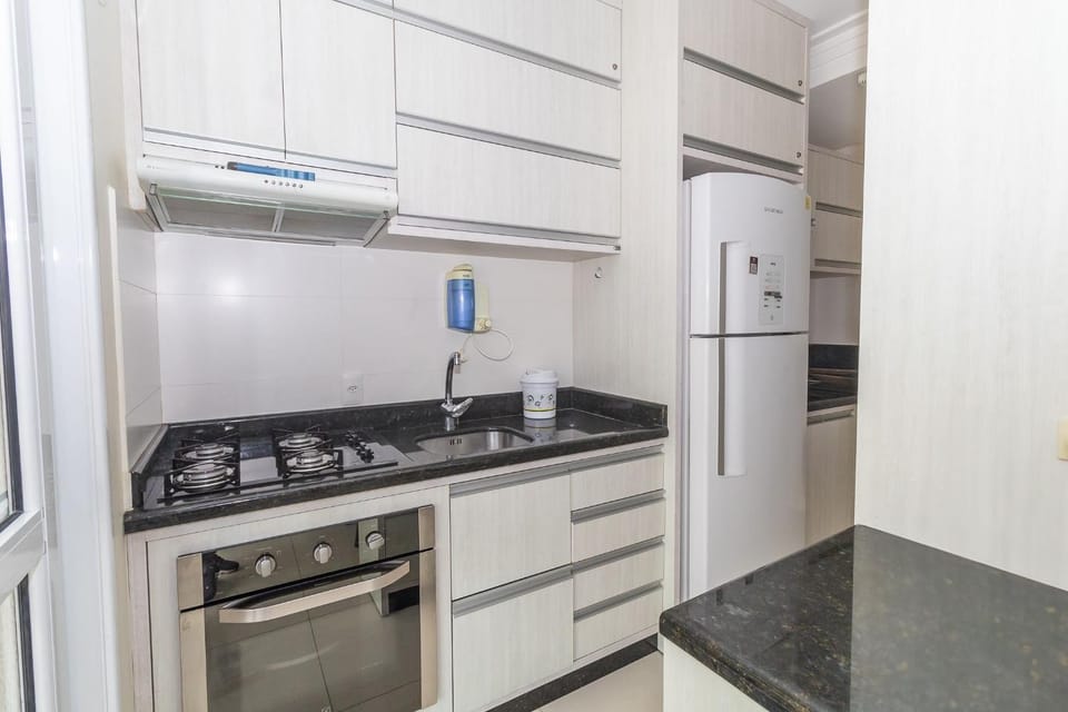 173 - Apartamento 02 Dormitórios na praia de Bombas para 6 pessoas Apartment in Bombinhas
