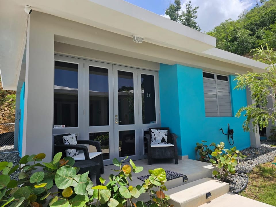 Facade/entrance, Seating area