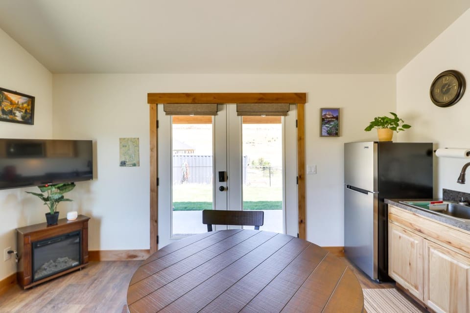 Pet-Friendly Elmo Home w/ Mountain & Lake Views! House in Idaho