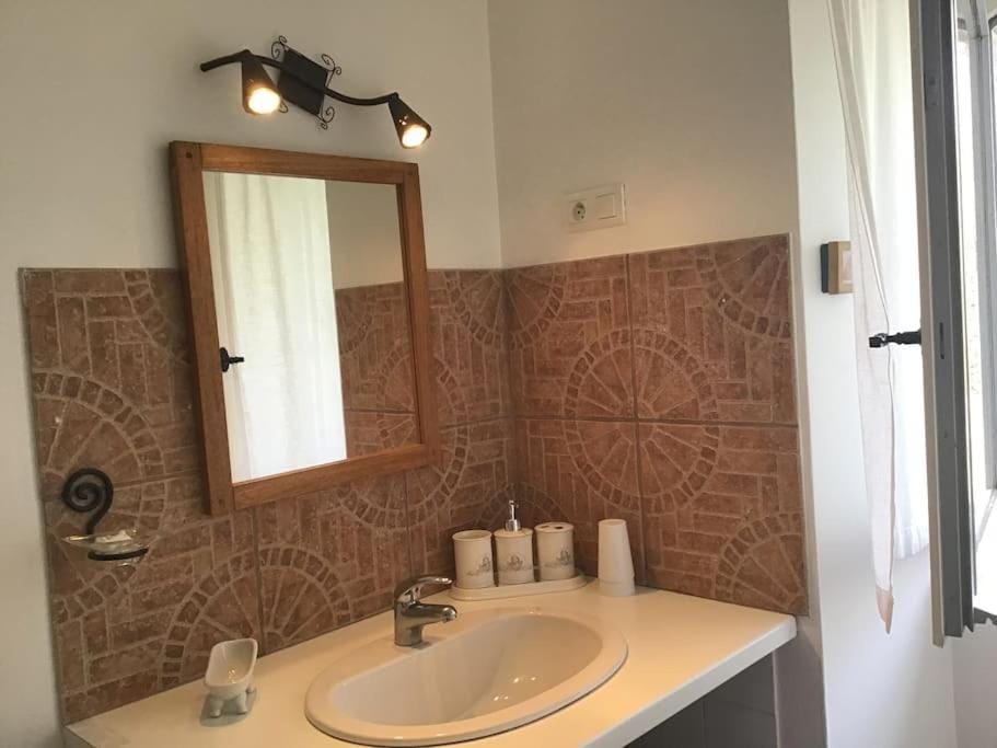 MAISON LE CLOS GAXEN House in French Basque Country
