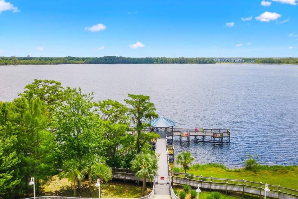 Spectacular view Blue Heron Beach Resort Near Disney Apartment in Orlando