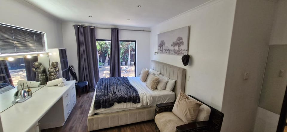 Spacious home in Cape Towns Blouberg area Villa in Cape Town