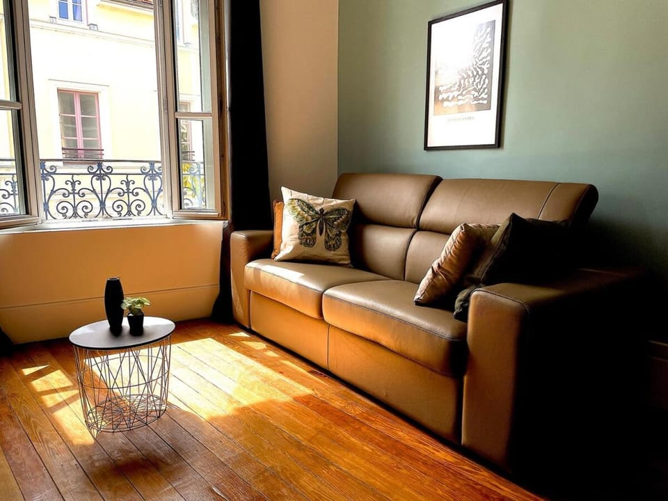 Studio Chic & Cosy | Cœur Rue Piétonne Dreux Apartment in Dreux