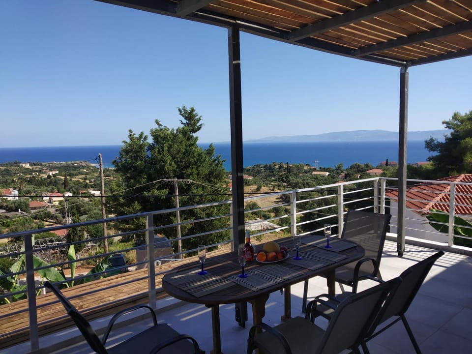 Patio, Day, Natural landscape, View (from property/room), Balcony/Terrace, Mountain view, Sea view