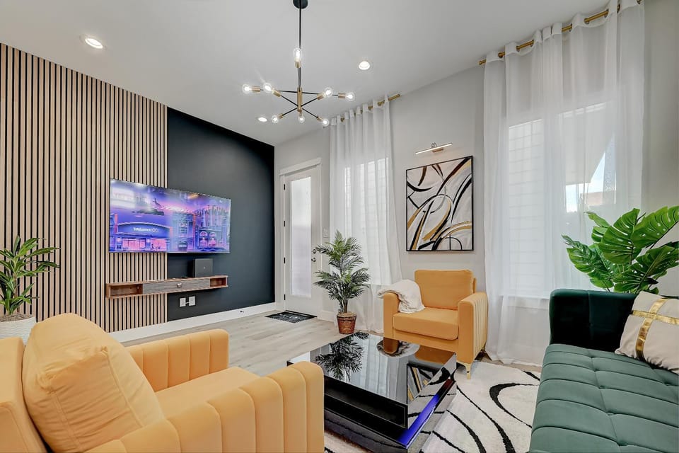 TV and multimedia, Living room, Seating area