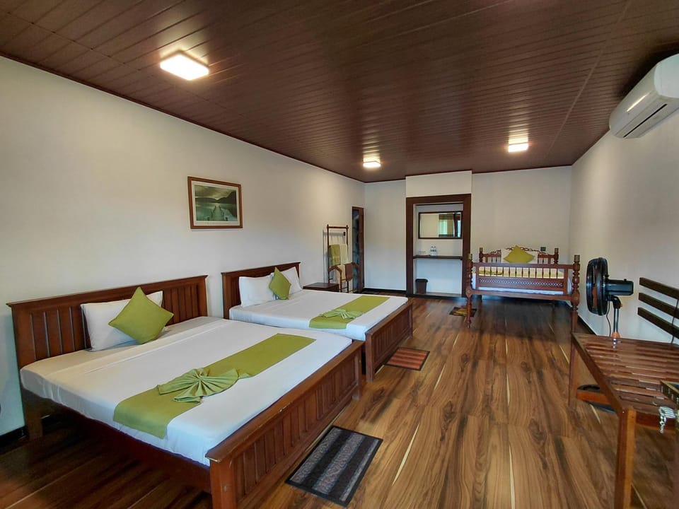 Kandy Riverside Villa Hotel in Gangawatakorale