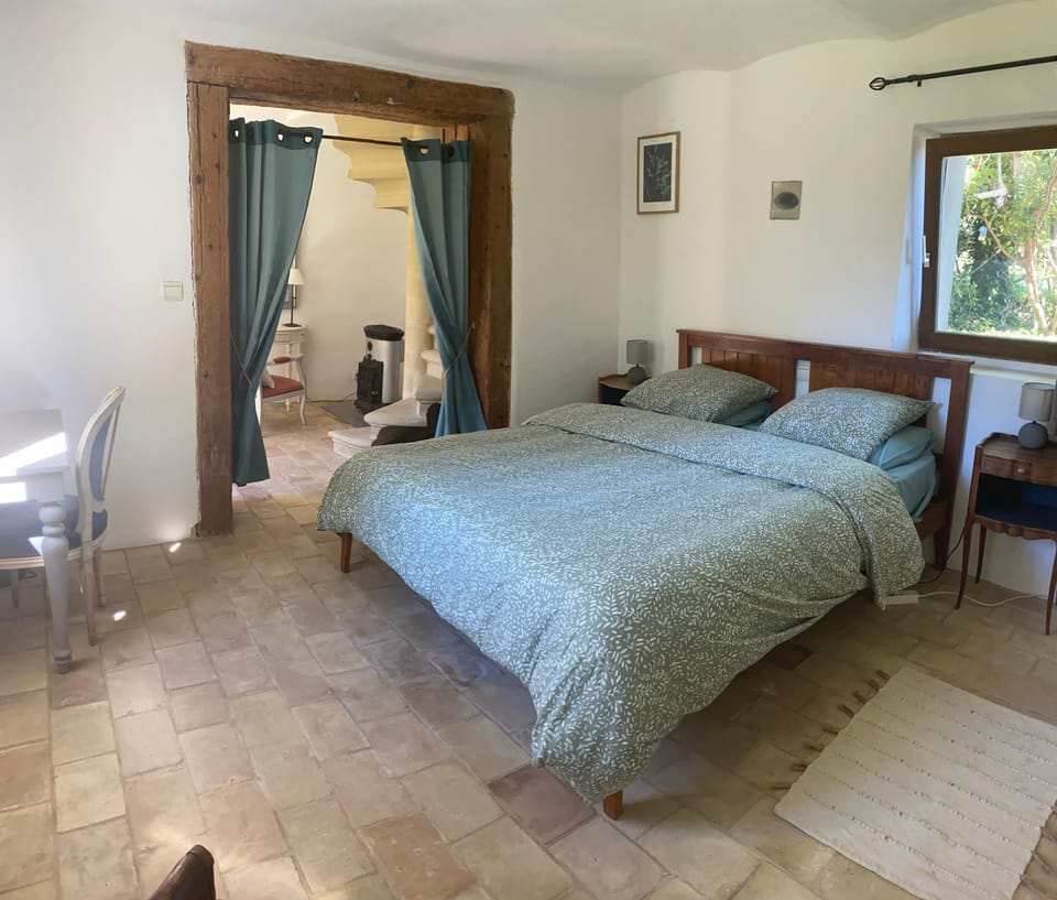 Bed, Bedroom