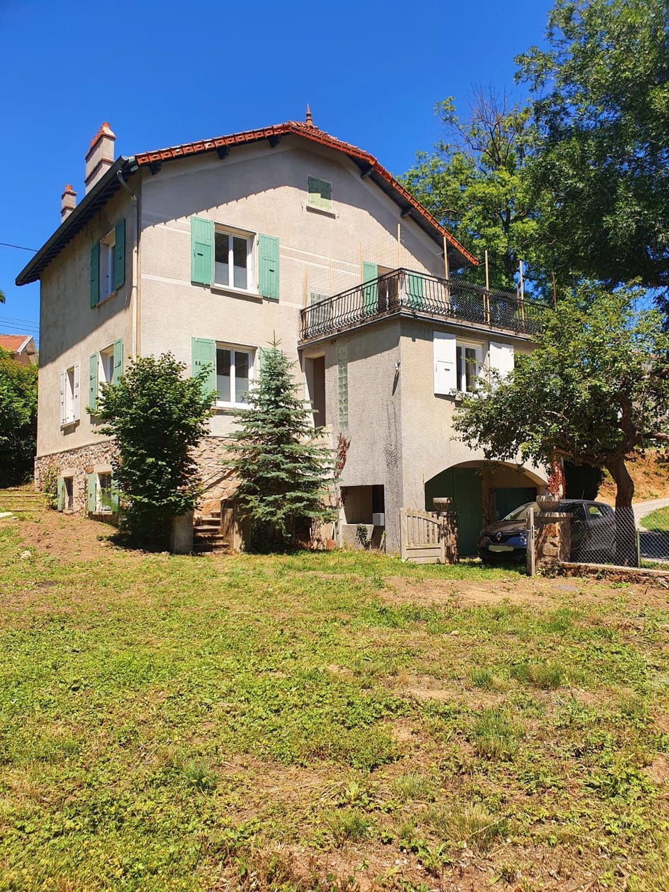Maison familiale de 280m² House in Provence