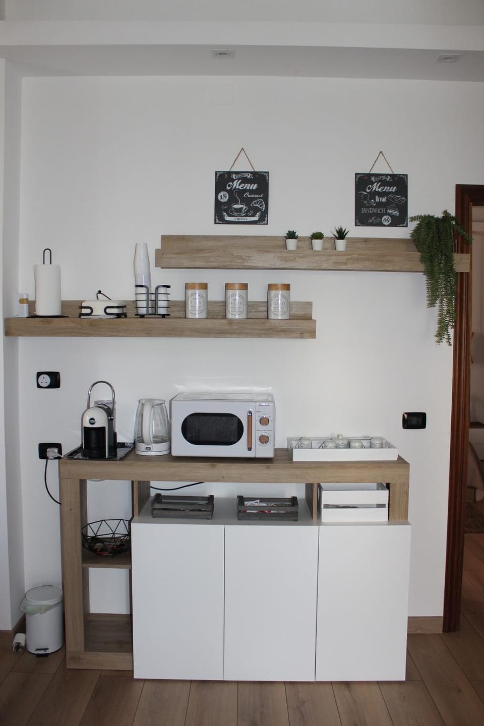 Coffee/tea facilities