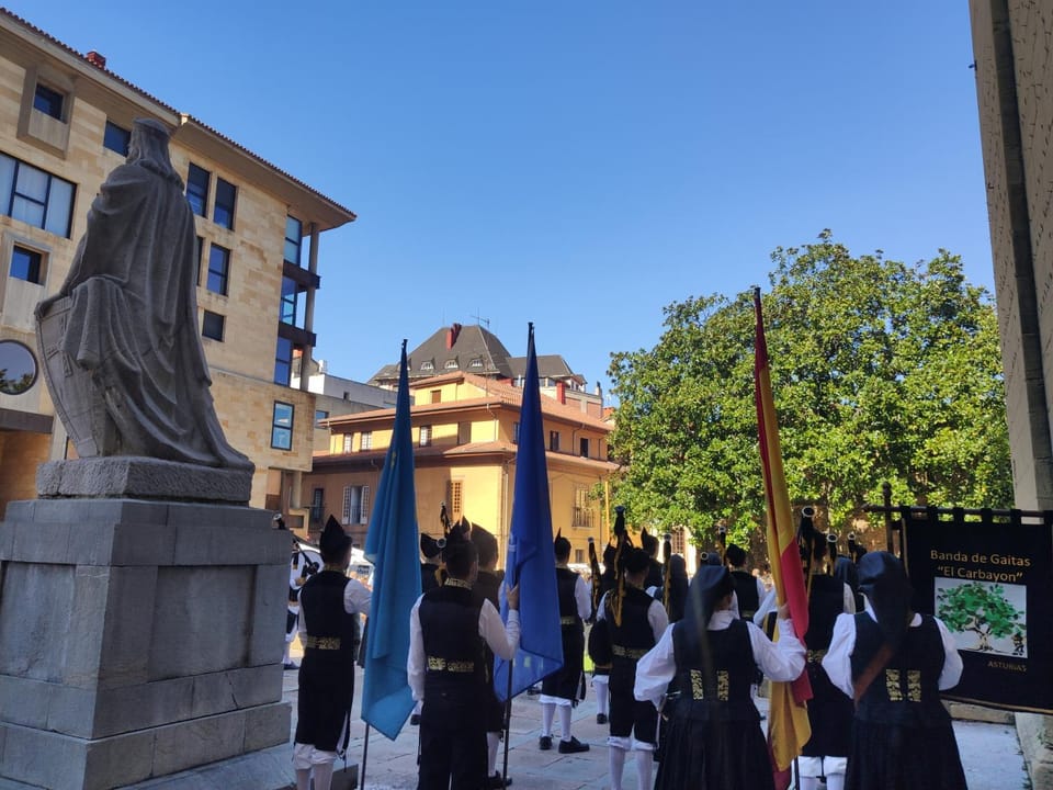 Alojamiento Oviedo 2 con parking Apartment in Oviedo