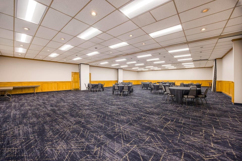 Meeting/conference room