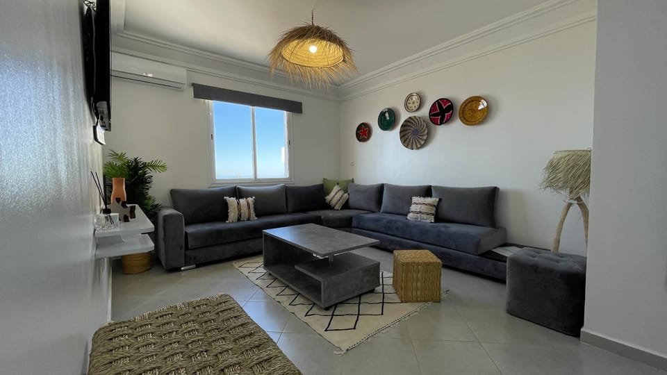 Communal lounge/ TV room, Living room, Seating area