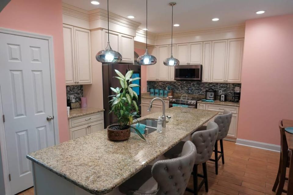 The Relaxation Getaway House in Savannah