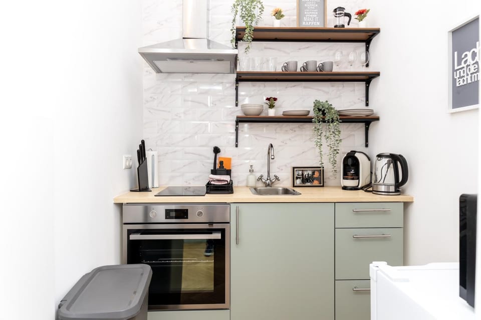 Coffee/tea facilities, Kitchen or kitchenette, pet friendly, stove