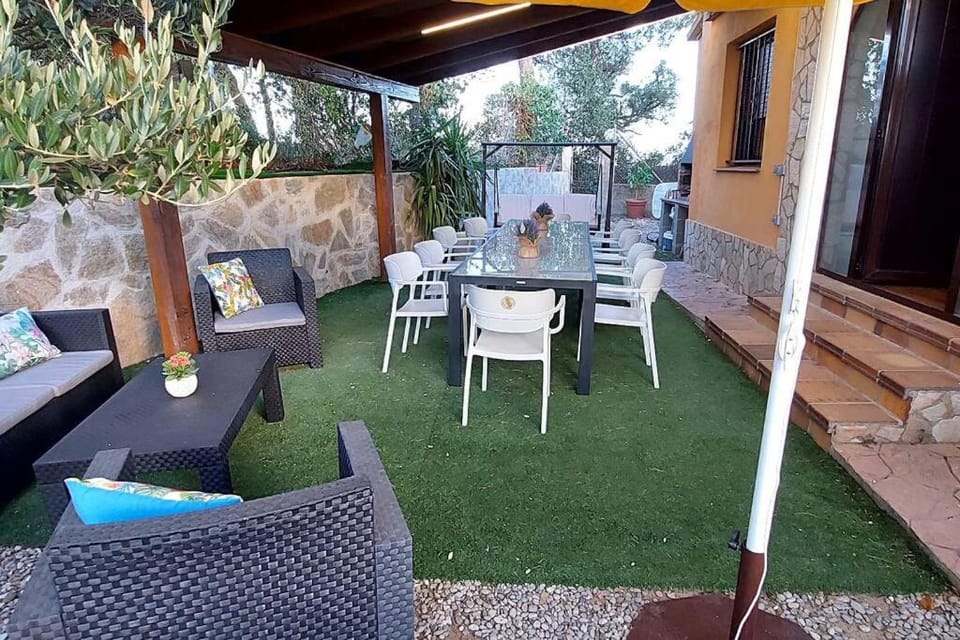 Bravaholidays-600-Mas Altaba House in Selva