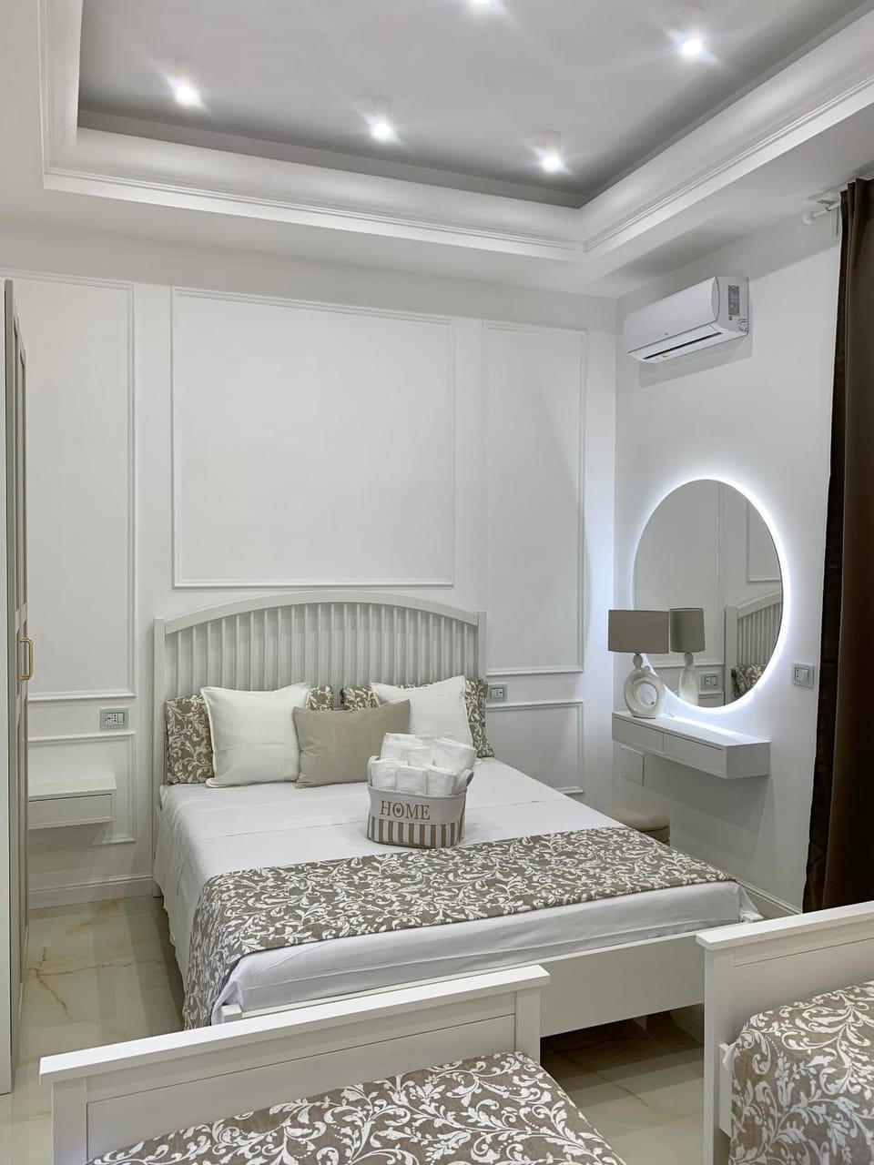 Ferdinando's Home Apartment in Naples