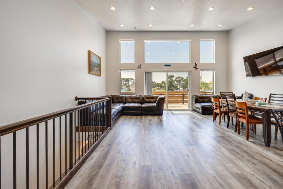 Lincoln City Vacation Home Near Beaches and Casinos House in Devils Lake