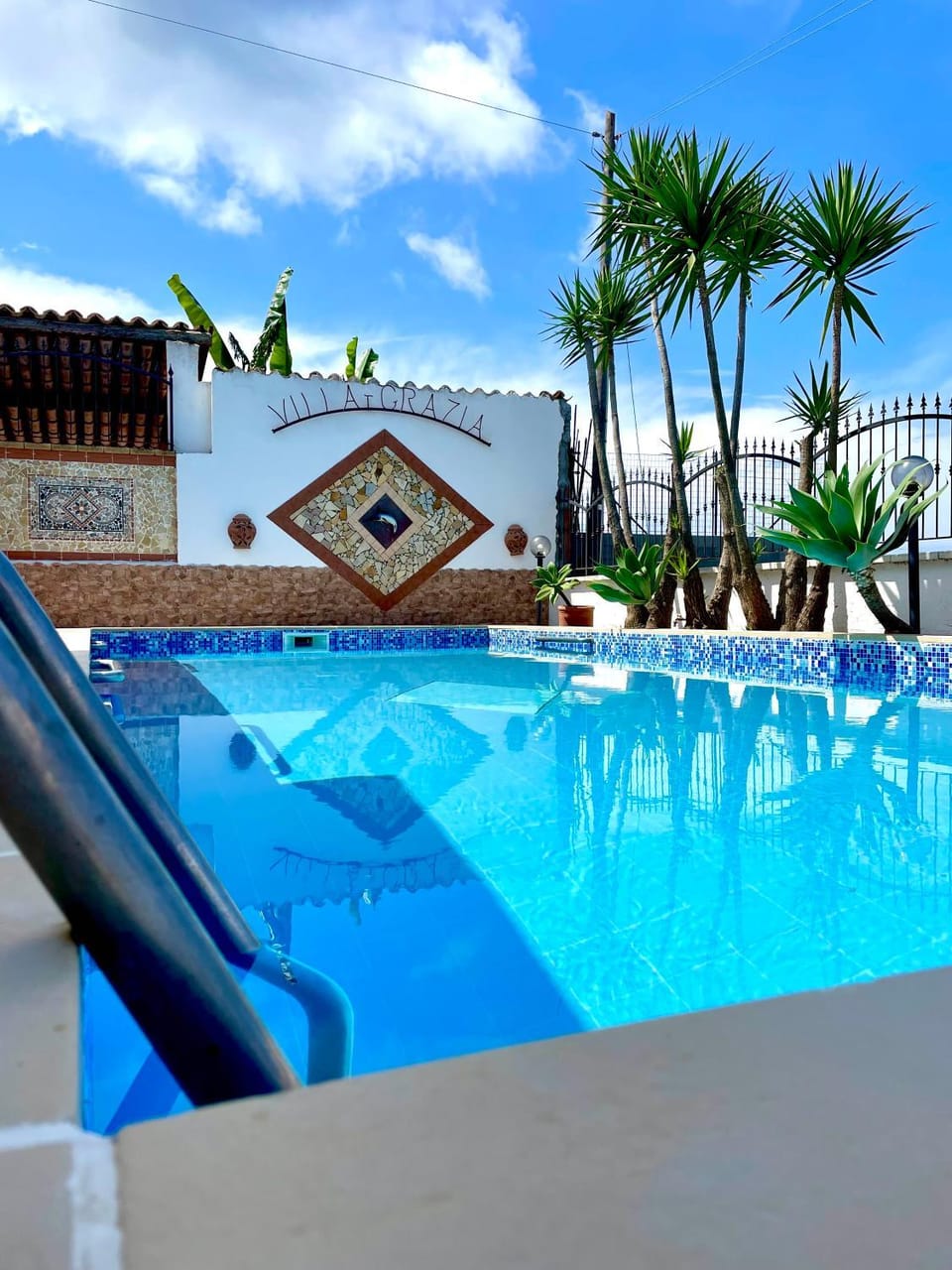 Pool view, Swimming pool