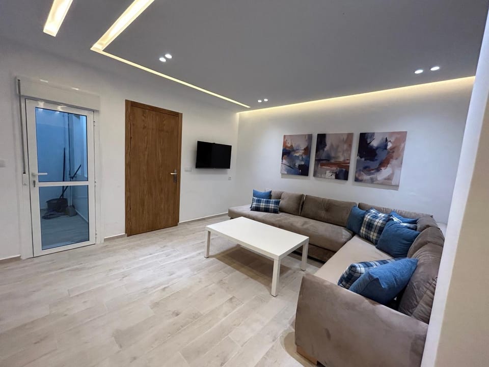 TV and multimedia, Seating area