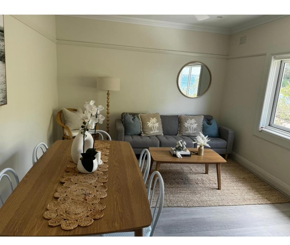 Little Manly 3 bedroom Oasis Apartment in Manly