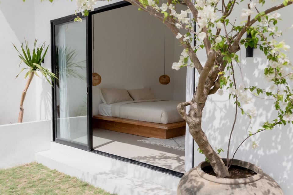 Villa La Luz 2BDR Mediterranean Villa Canggu Villa in North Kuta