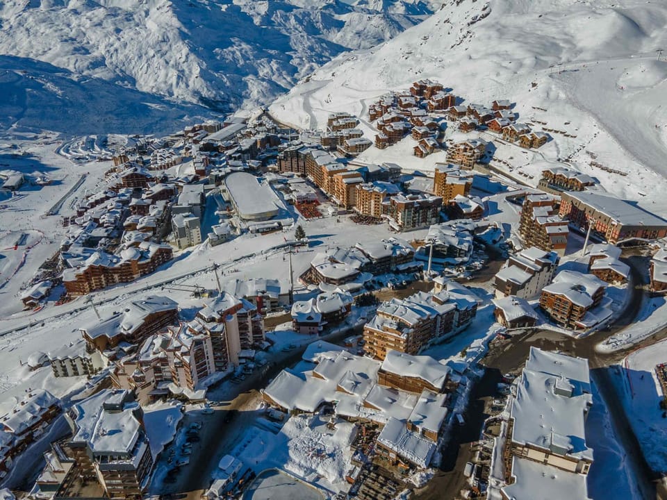 Duplex rénové avec balcon et WIFI à Val Thorens - FR-1-640-42 Apartment in Les Allues