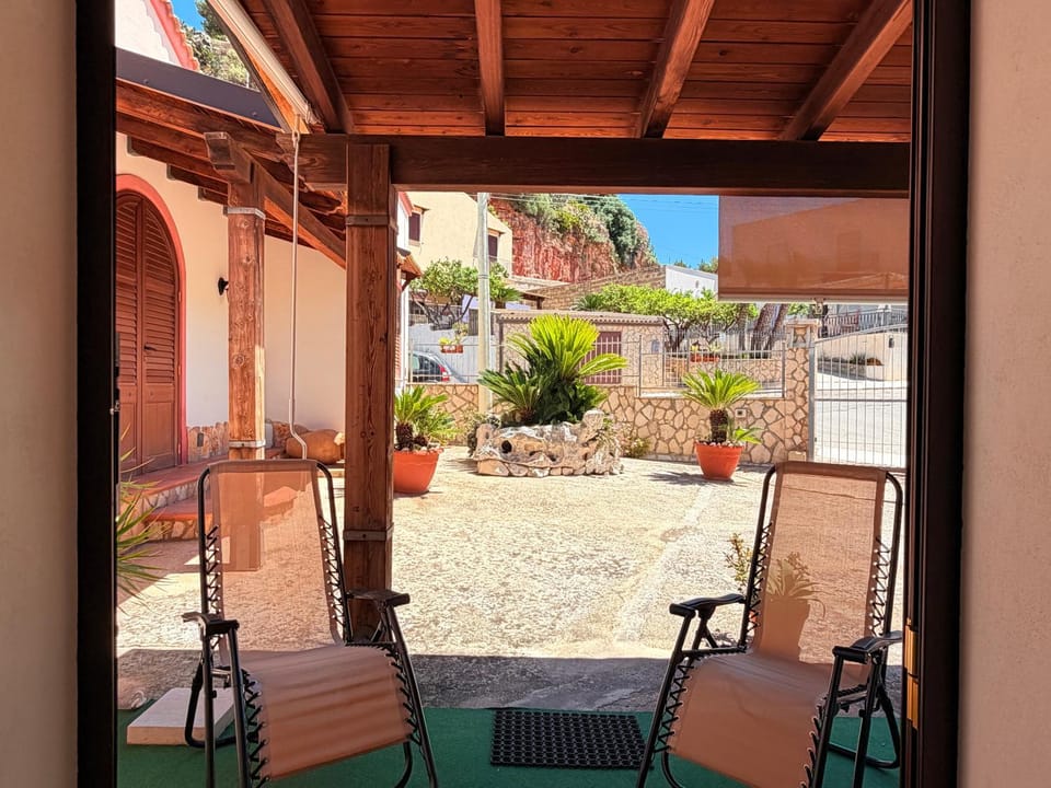 Patio, Balcony/Terrace