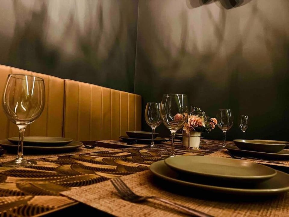 Food and drinks, Dining area, Drinks