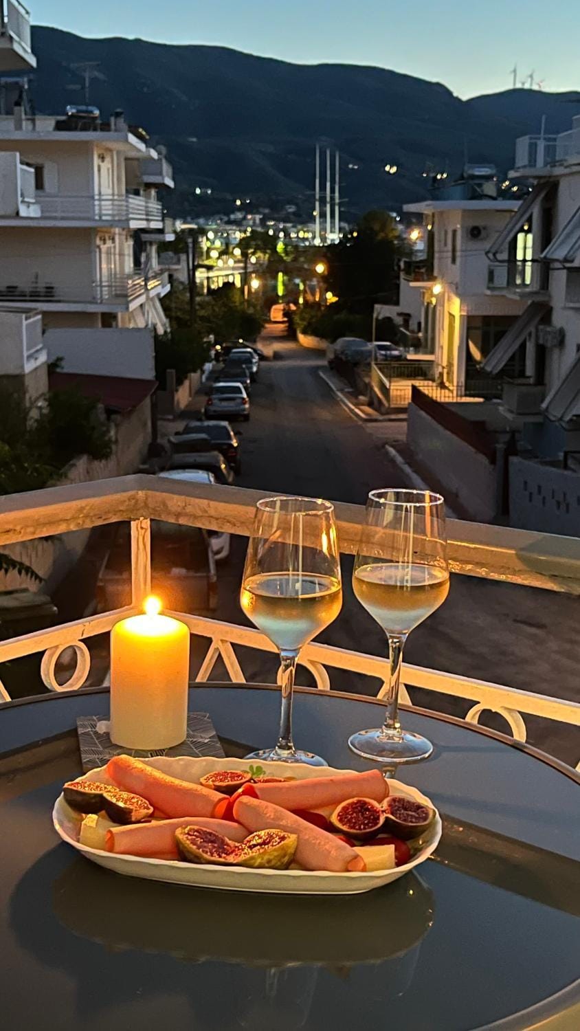 Neighbourhood, View (from property/room), Balcony/Terrace, Balcony/Terrace, Street view, Sunset