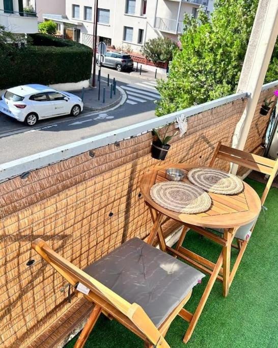 Le petit midi - Parking - Métro - Fibre - Canal Apartment in Toulouse
