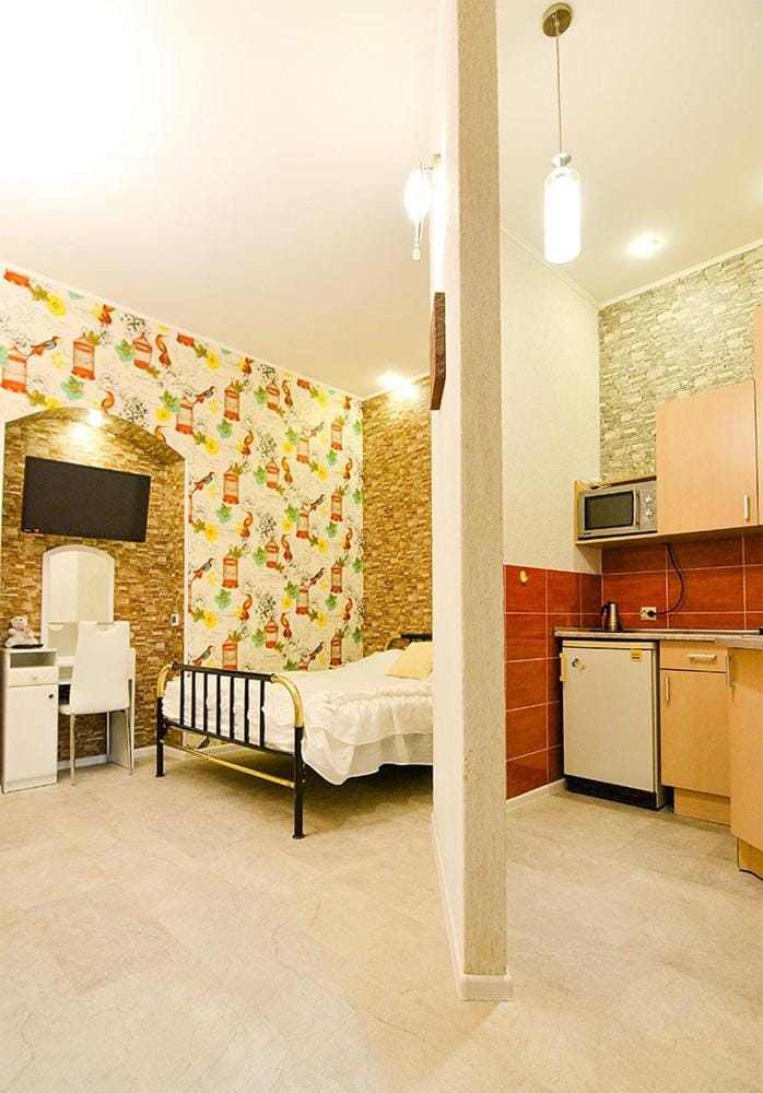 Photo of the whole room, Bedroom, Location