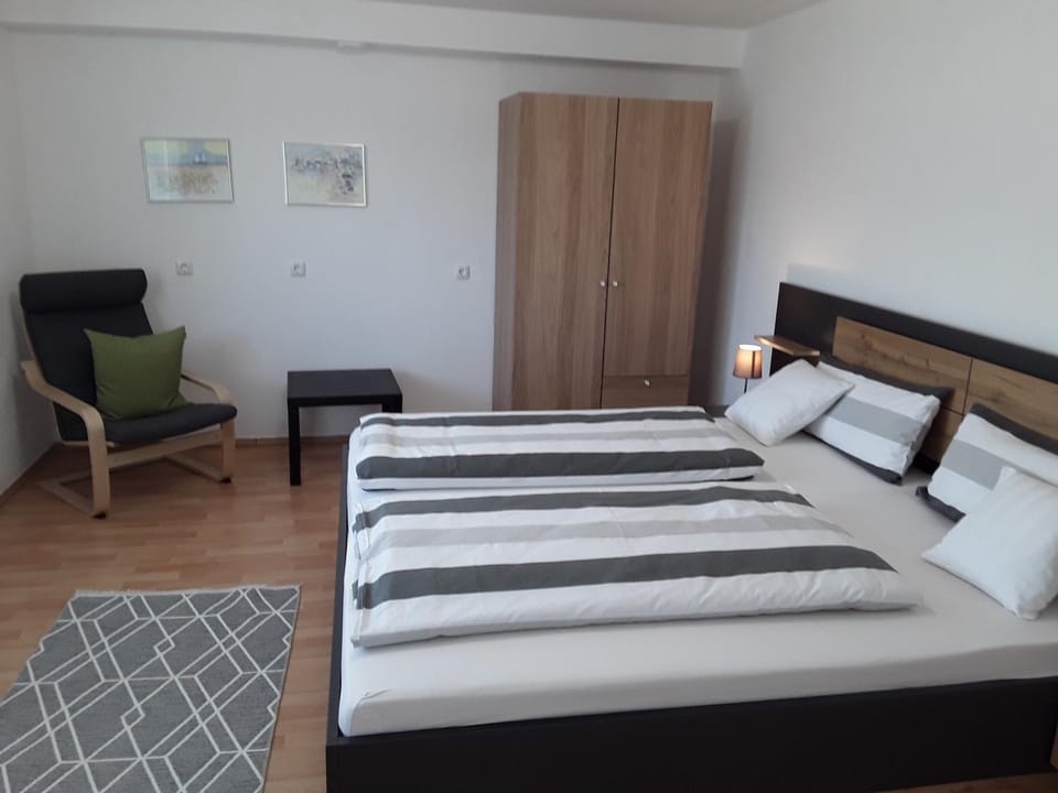 Living room, Bedroom