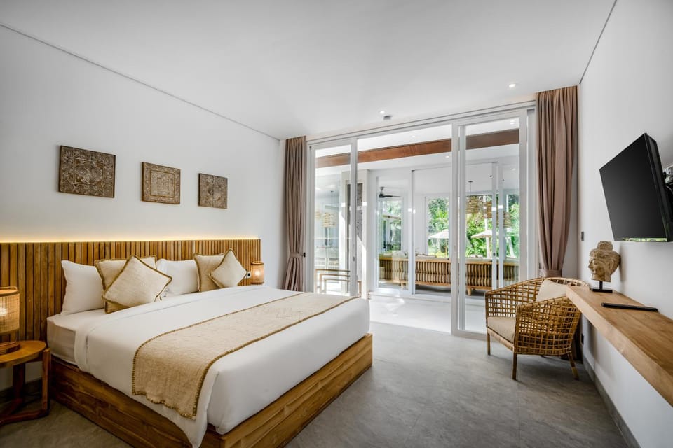 Bed, TV and multimedia, Bedroom, air conditioner