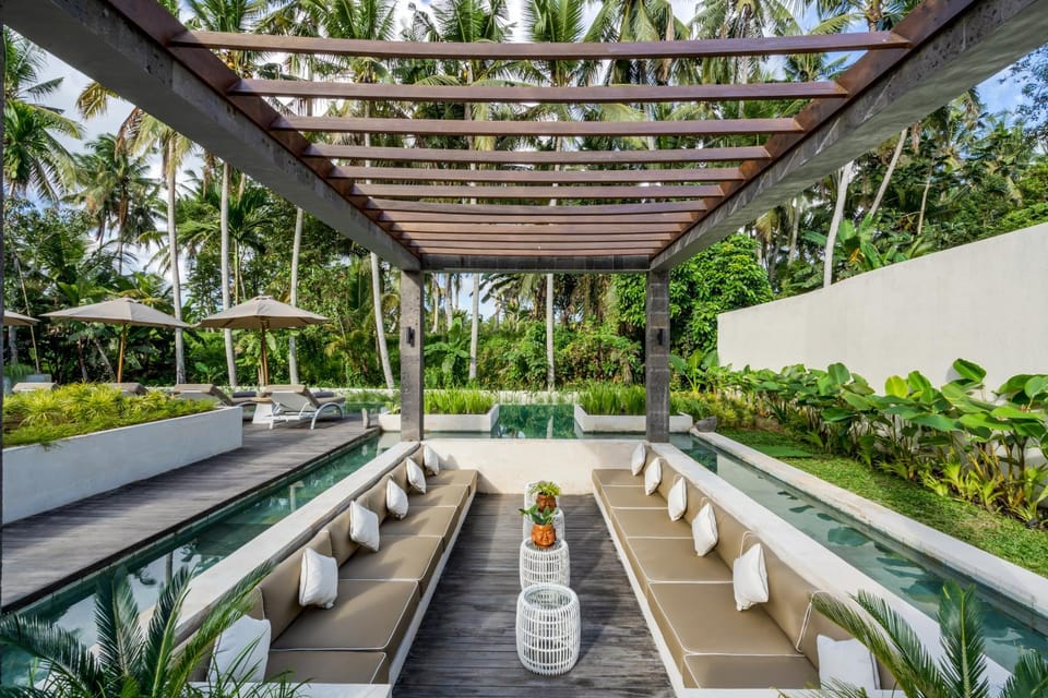 Property building, View (from property/room), Seating area, Pool view, Swimming pool, sunbed