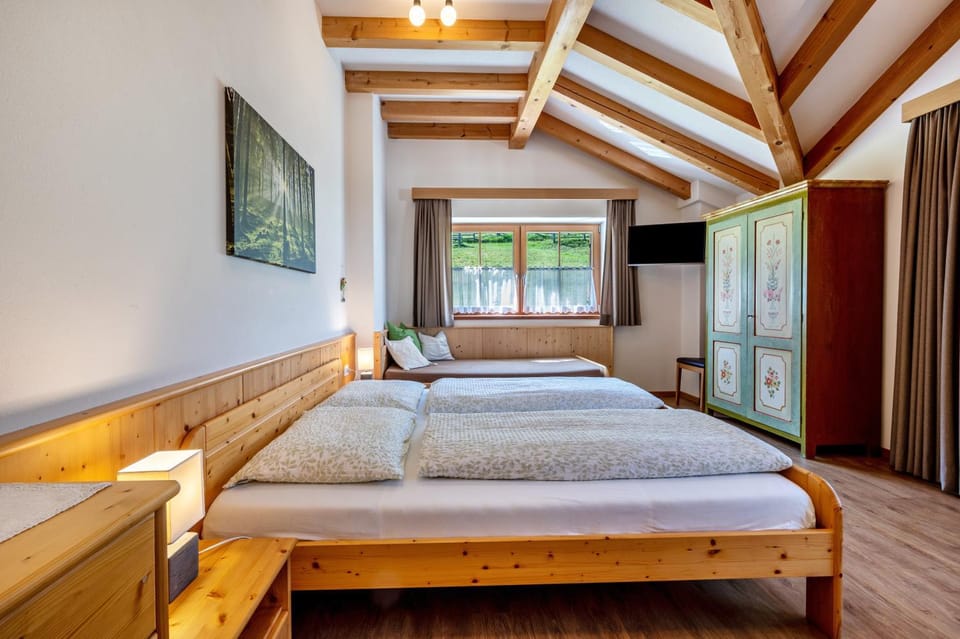 Property building, Living room, Bedroom