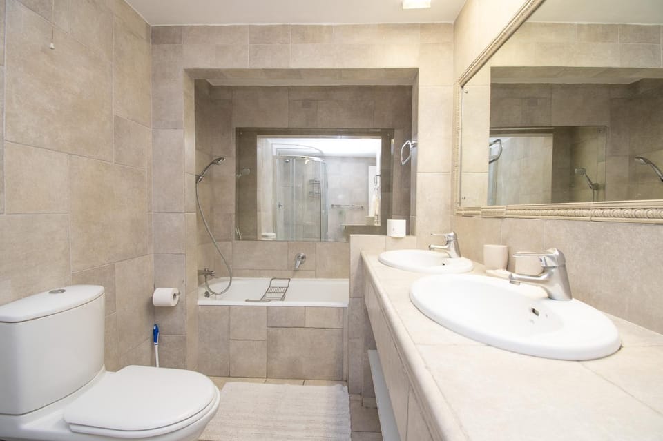 Toilet, Bathroom, Bath