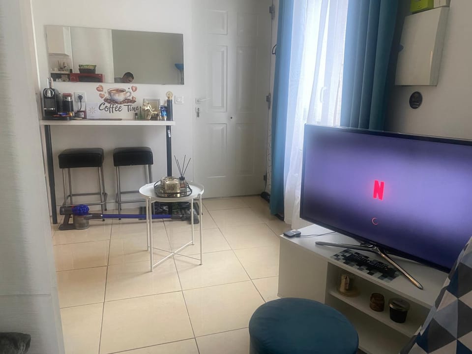 Paris Sud-porte de Gentilly mignon T2 250 m de Paris Apartment in Île-de-France