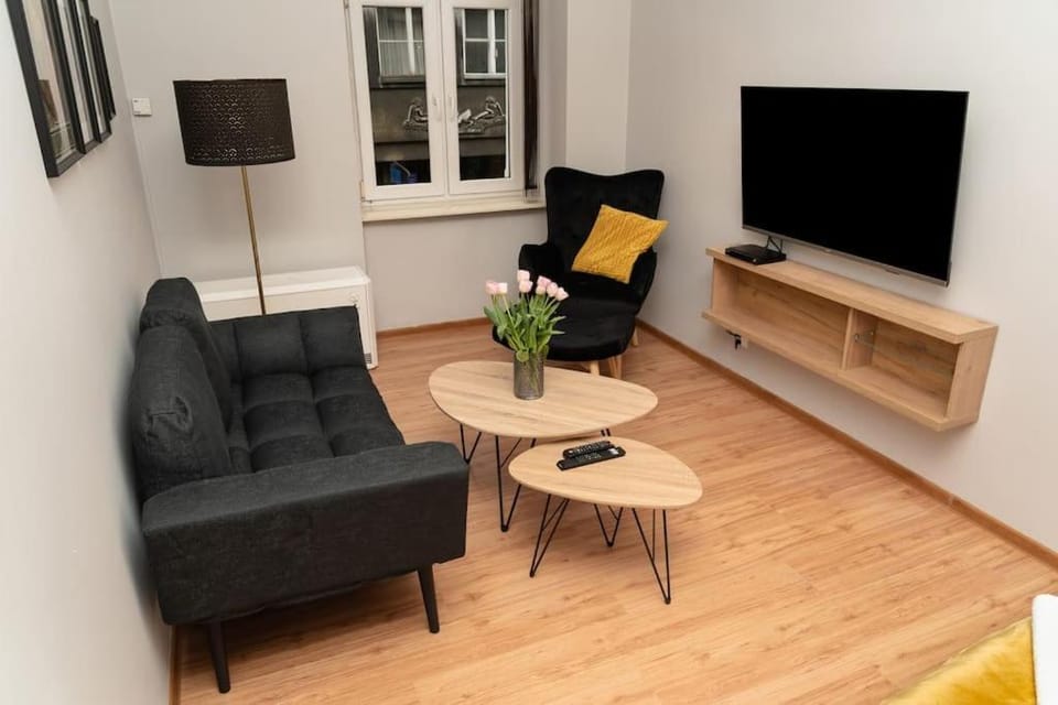 TV and multimedia, Seating area