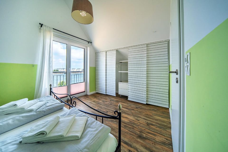 Property building, Living room, Bedroom