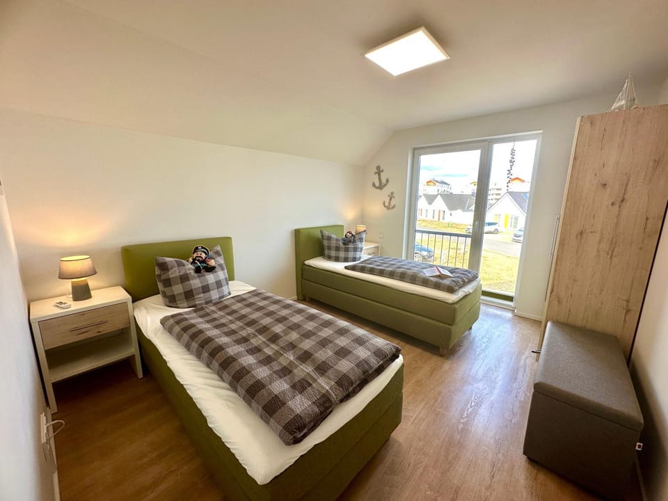 Property building, Living room, Bedroom