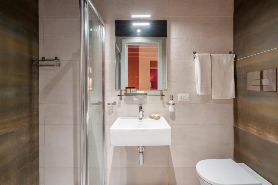 Bathroom, Living room