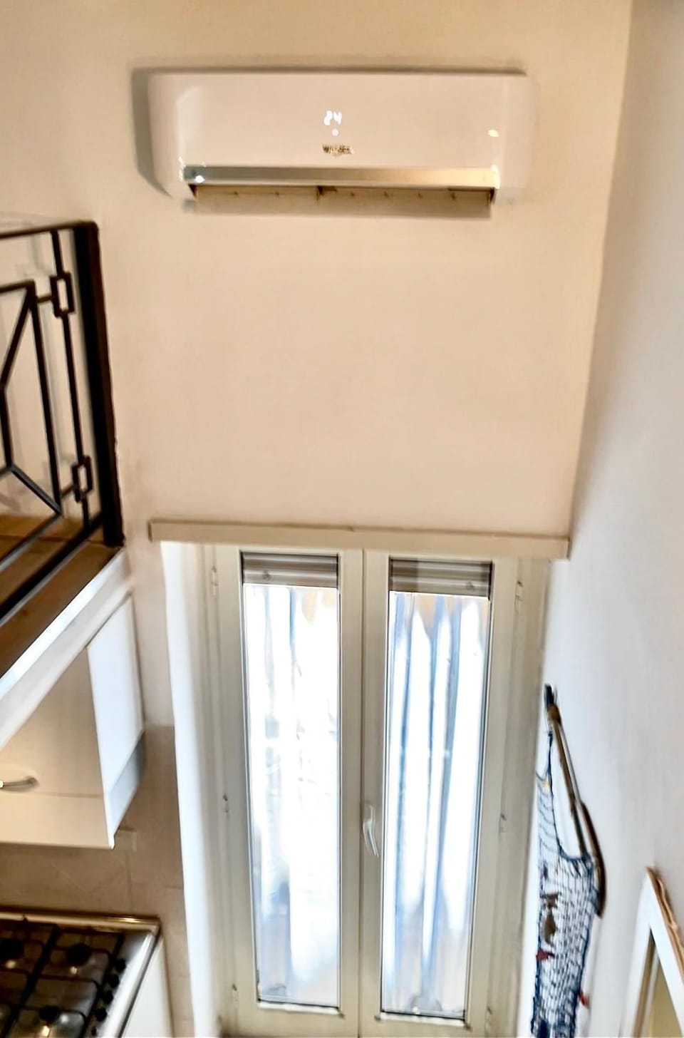 Kitchen or kitchenette, Living room, Bedroom, air conditioner