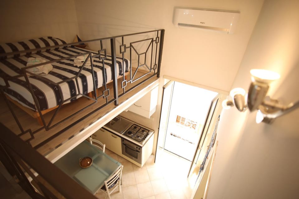 Bed, Balcony/Terrace, Living room