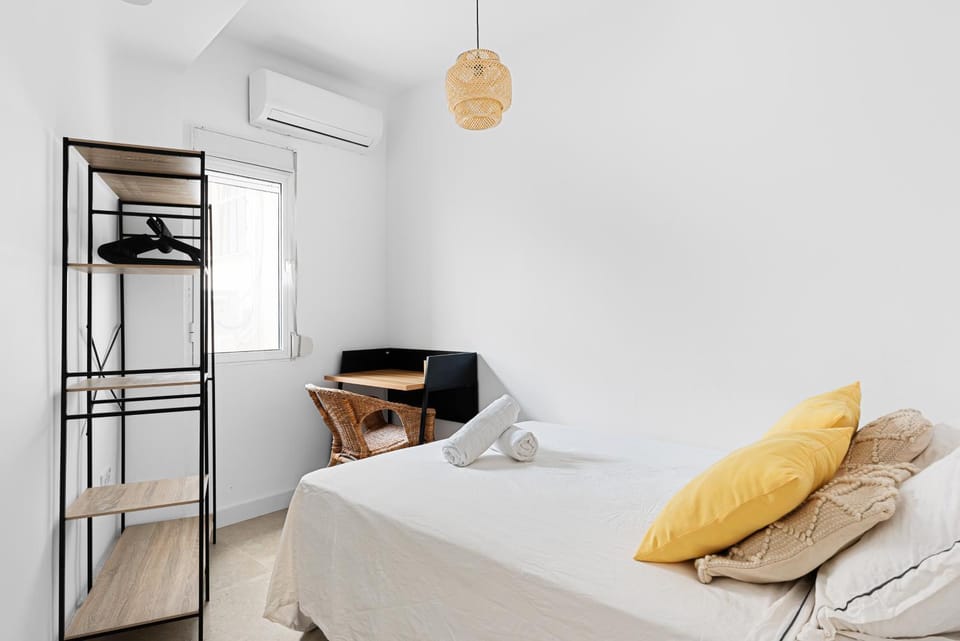 Bed, Photo of the whole room, Bedroom, towels, wardrobe