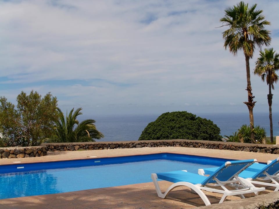 Sea view, Swimming pool
