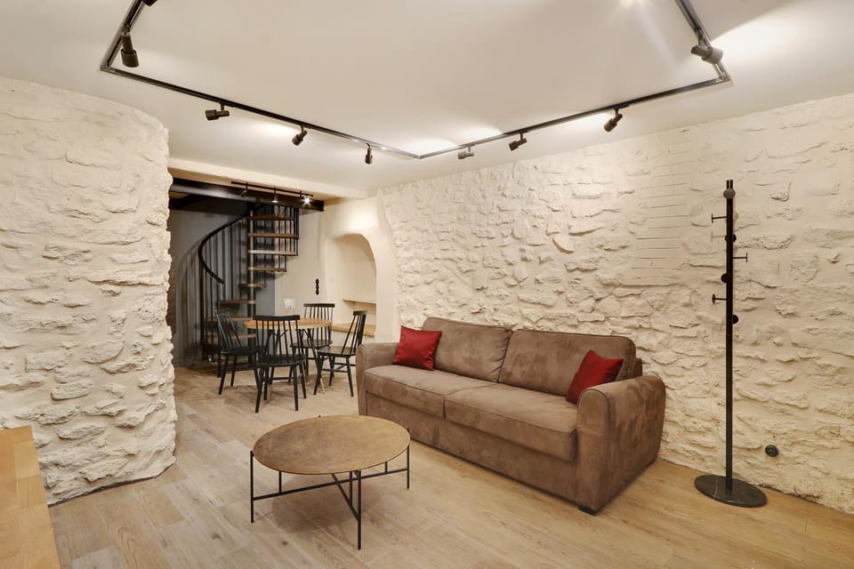 Communal lounge/ TV room, Living room, Seating area, Dining area