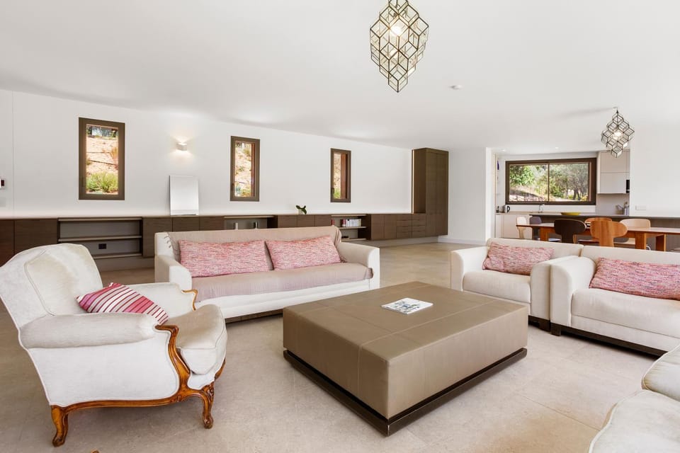 Property building, Living room